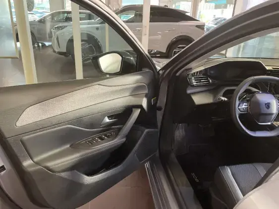 PEUGEOT 308 - voiture d'occasion - Photo 19