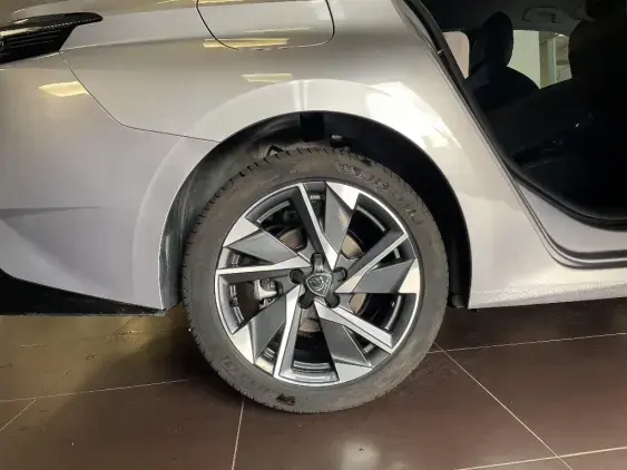 PEUGEOT 308 - voiture d'occasion - Photo 25