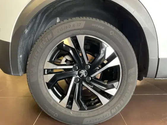 PEUGEOT 2008 II - voiture d'occasion - Photo 25