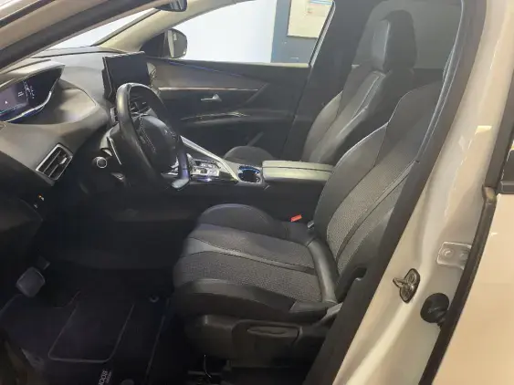 PEUGEOT 3008 II - voiture d'occasion - Photo 17