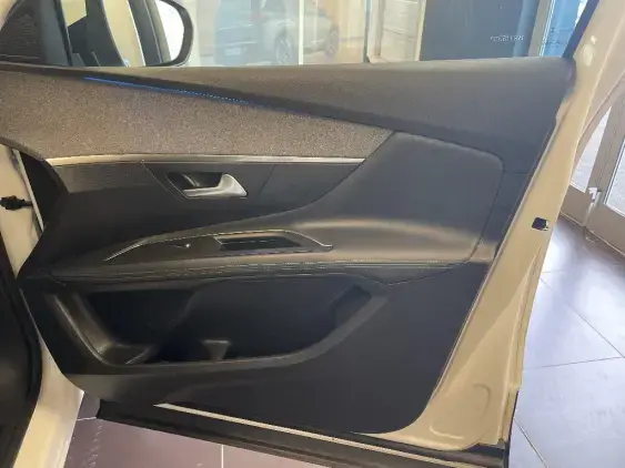 PEUGEOT 3008 II - voiture d'occasion - Photo 19