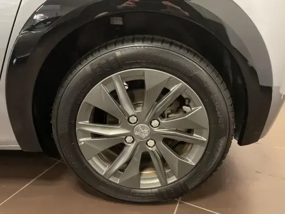 PEUGEOT 208 ELECTRIQUE II - voiture d'occasion - Photo 24