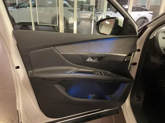 PEUGEOT 3008 II - voiture d'occasion - Photo 18