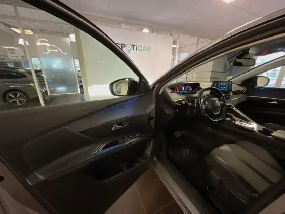 PEUGEOT 3008 II - voiture d'occasion - Photo 19