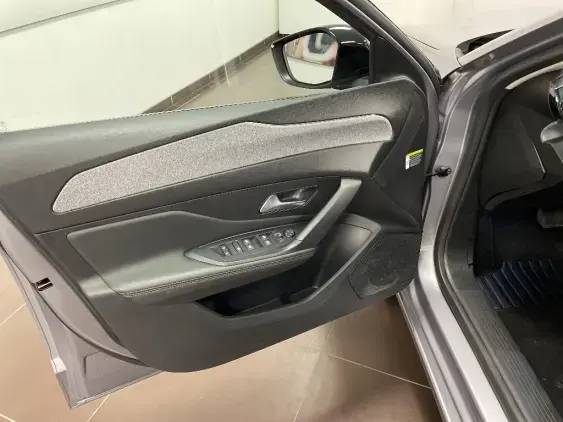 PEUGEOT 308 III - voiture d'occasion - Photo 19