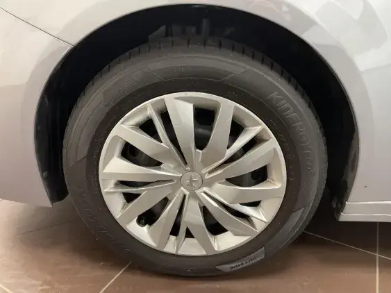 PEUGEOT 208 II - voiture d'occasion - Photo 23