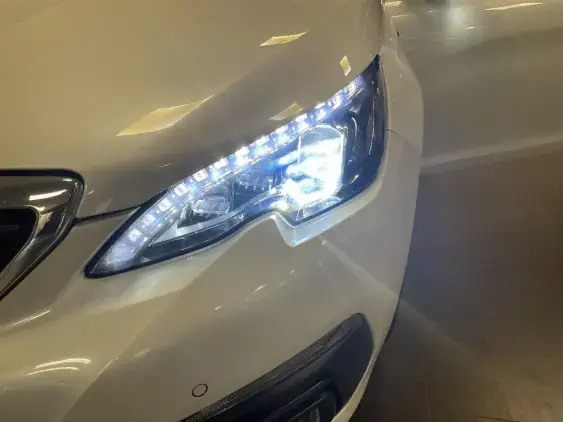 PEUGEOT 308 II - voiture d'occasion - Photo 21