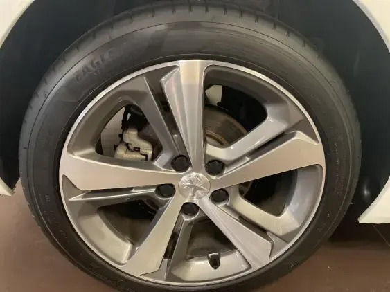 PEUGEOT 308 II - voiture d'occasion - Photo 24