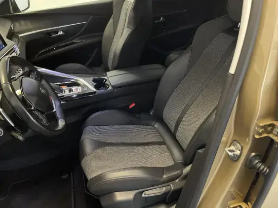 PEUGEOT 3008 II - voiture d'occasion - Photo 18