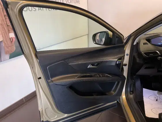 PEUGEOT 3008 II - voiture d'occasion - Photo 19