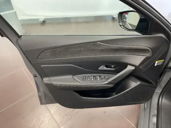 PEUGEOT 308 SW III - voiture d'occasion - Photo 18