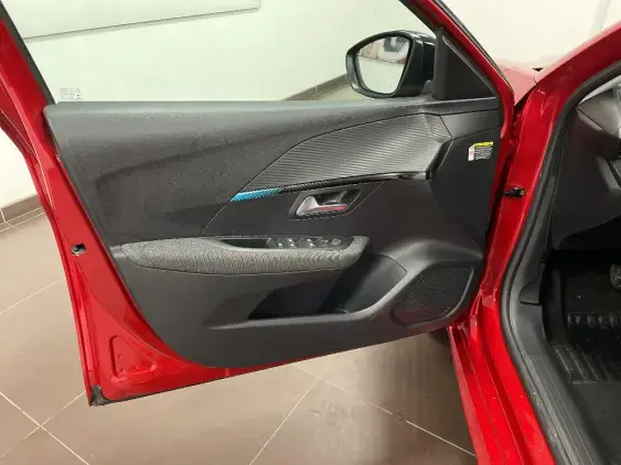 PEUGEOT 208 BUSINESS R II - voiture d'occasion - Photo 18