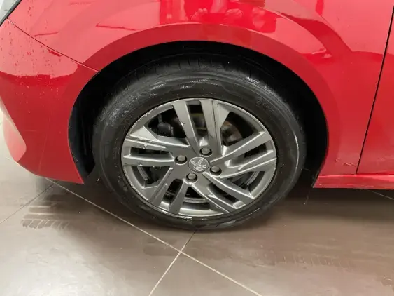 PEUGEOT 208 BUSINESS R II - voiture d'occasion - Photo 22