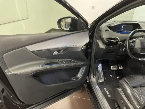 PEUGEOT 3008 II - voiture d'occasion - Photo 19