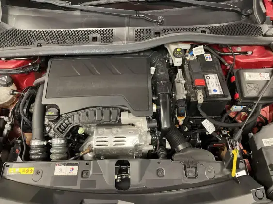 PEUGEOT 2008 II - voiture d'occasion - Photo 21