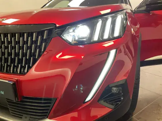 PEUGEOT 2008 II - voiture d'occasion - Photo 22