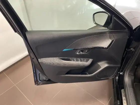 PEUGEOT 208 BUSINESS R II - voiture d'occasion - Photo 17