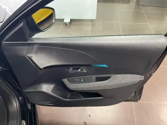 PEUGEOT 208 BUSINESS R II - voiture d'occasion - Photo 18