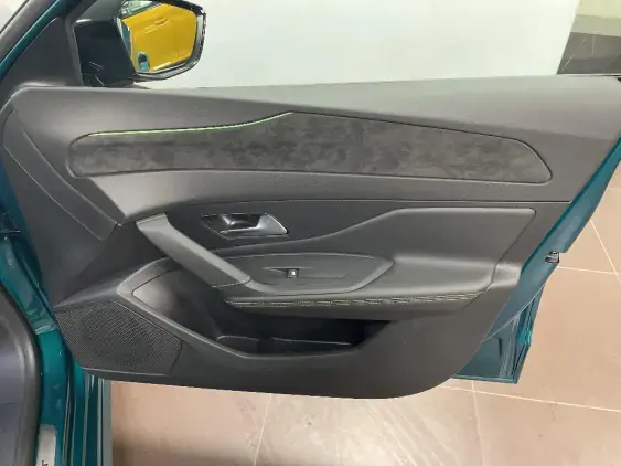 PEUGEOT 308 SW III - voiture d'occasion - Photo 18