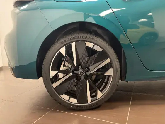 PEUGEOT 308 SW III - voiture d'occasion - Photo 22