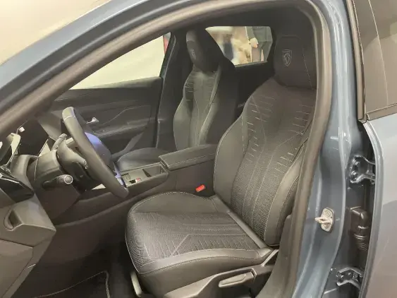 PEUGEOT 308 III - voiture d'occasion - Photo 17