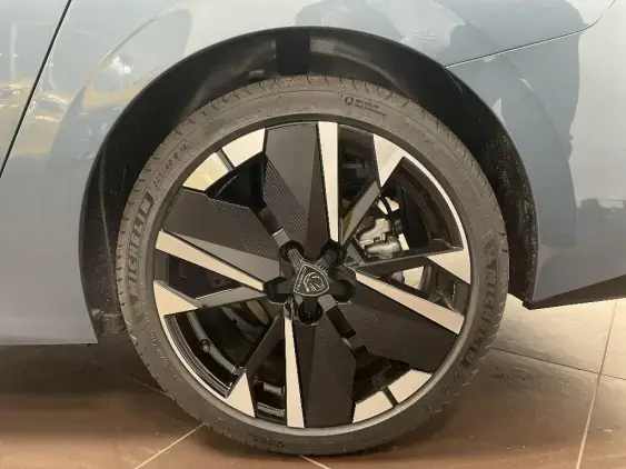 PEUGEOT 308 III - voiture d'occasion - Photo 22