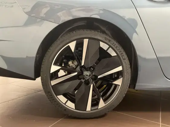 PEUGEOT 308 III - voiture d'occasion - Photo 23