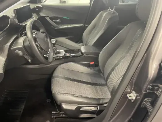 PEUGEOT 2008 II - voiture d'occasion - Photo 18