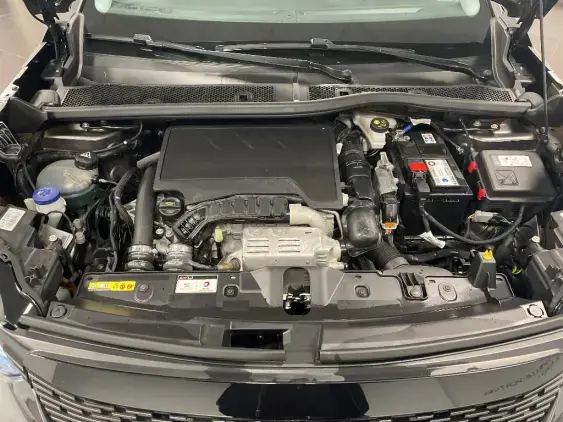 PEUGEOT 2008 II - voiture d'occasion - Photo 21