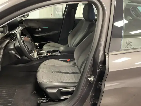 PEUGEOT 208 BUSINESS R II - voiture d'occasion - Photo 17