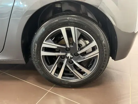 PEUGEOT 208 BUSINESS R II - voiture d'occasion - Photo 24