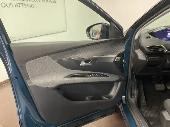 PEUGEOT 3008 II - voiture d'occasion - Photo 19