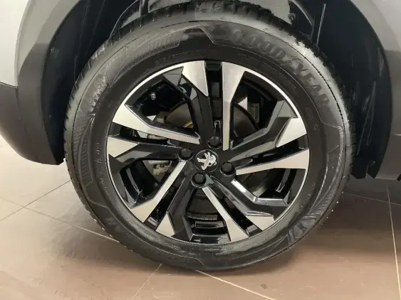 PEUGEOT 2008 ELECTRIQUE II - voiture d'occasion - Photo 24