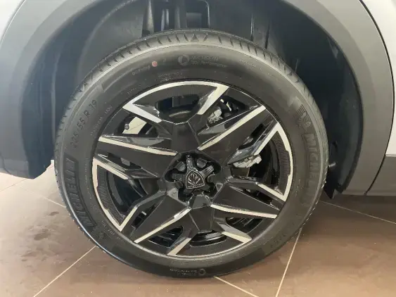 PEUGEOT 5008 III - voiture d'occasion - Photo 23