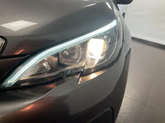 PEUGEOT 308 II - voiture d'occasion - Photo 22