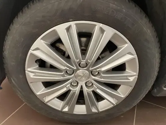 PEUGEOT 308 II - voiture d'occasion - Photo 23