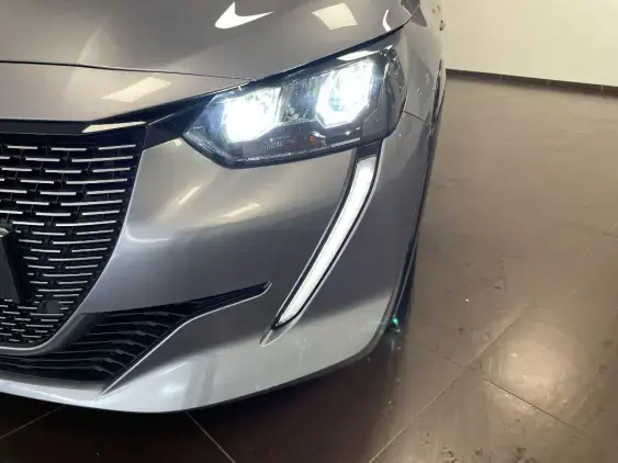 PEUGEOT 208 ELECTRIQUE II - voiture d'occasion - Photo 22