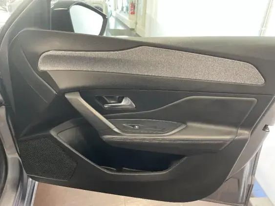 PEUGEOT 308 III - voiture d'occasion - Photo 20