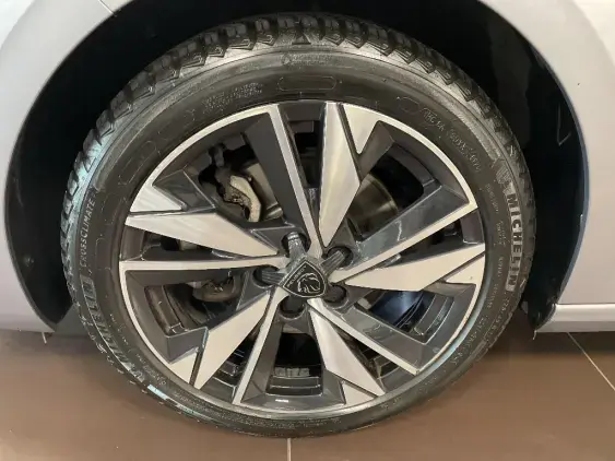 PEUGEOT 308 III - voiture d'occasion - Photo 23