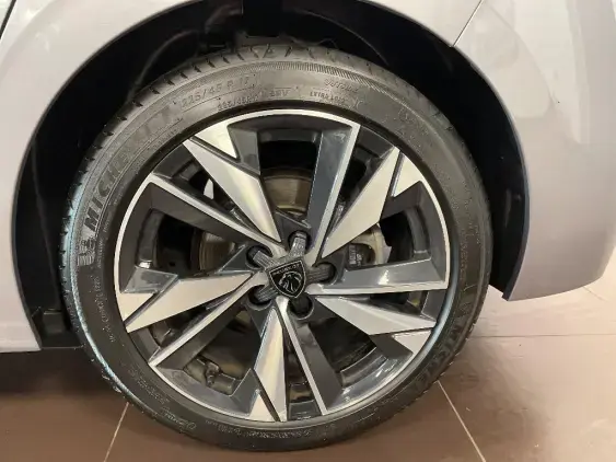 PEUGEOT 308 III - voiture d'occasion - Photo 24