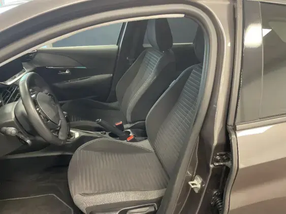 PEUGEOT 208 BUSINESS R II - voiture d'occasion - Photo 18