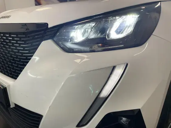 PEUGEOT 2008 II - voiture d'occasion - Photo 22