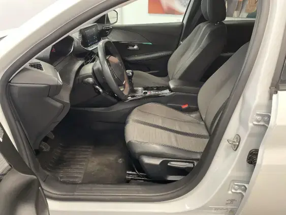 PEUGEOT 208 II - voiture d'occasion - Photo 18