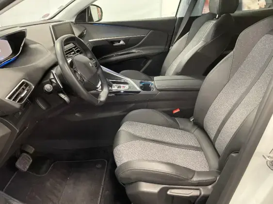 PEUGEOT 3008 II - voiture d'occasion - Photo 18