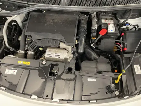 PEUGEOT 3008 II - voiture d'occasion - Photo 21