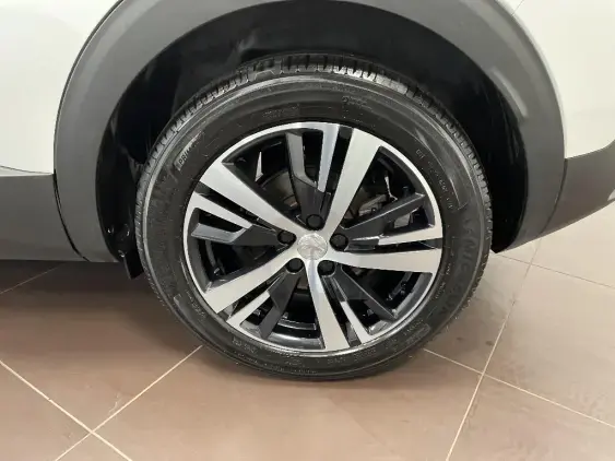 PEUGEOT 3008 II - voiture d'occasion - Photo 24