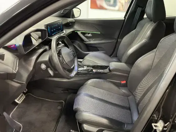 PEUGEOT 2008 ELECTRIQUE II - voiture d'occasion - Photo 18