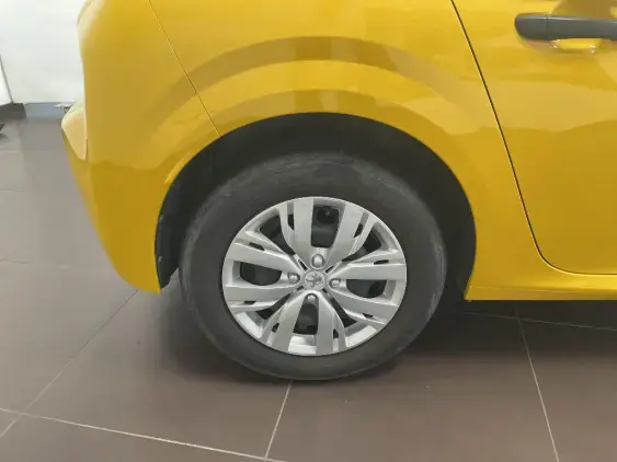 PEUGEOT 208 II - voiture d'occasion - Photo 23