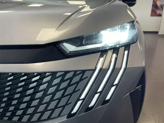 PEUGEOT 3008 III - voiture d'occasion - Photo 22