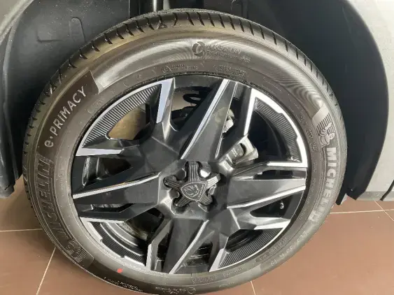 PEUGEOT 3008 III - voiture d'occasion - Photo 25